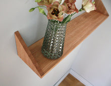 Indlæs billede til gallerivisning Væghylde K53 | Dansk Design | Håndbygget