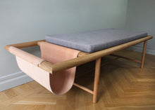 Indlæs billede til gallerivisning Daybed J86 | Dansk Design | Tillverkad för hand
