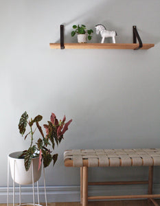 Væghylde K52 | Dansk Design | Håndbygget